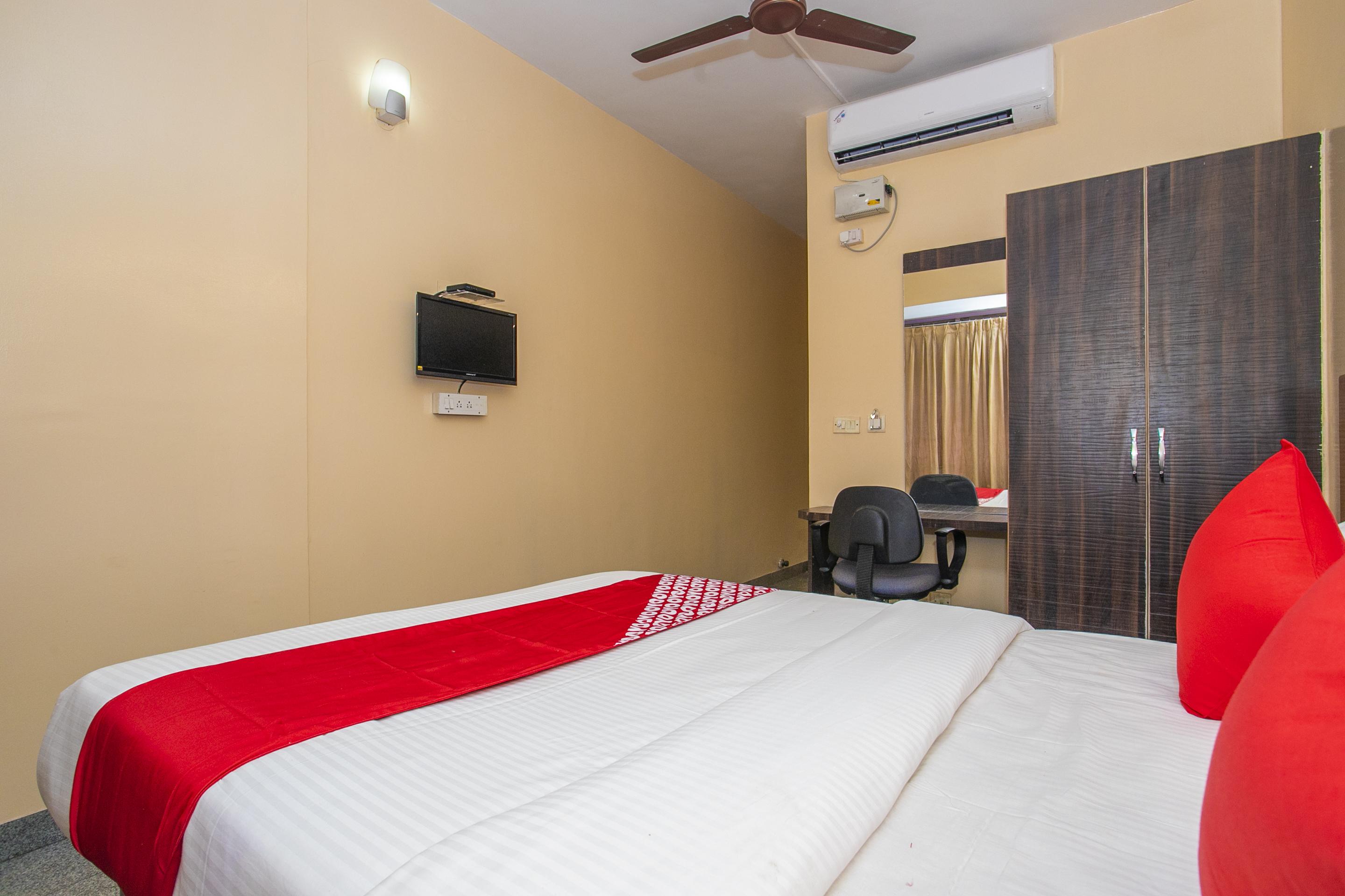 Oyo Flagship Hotel Archana Comforts Bangalore Luaran gambar