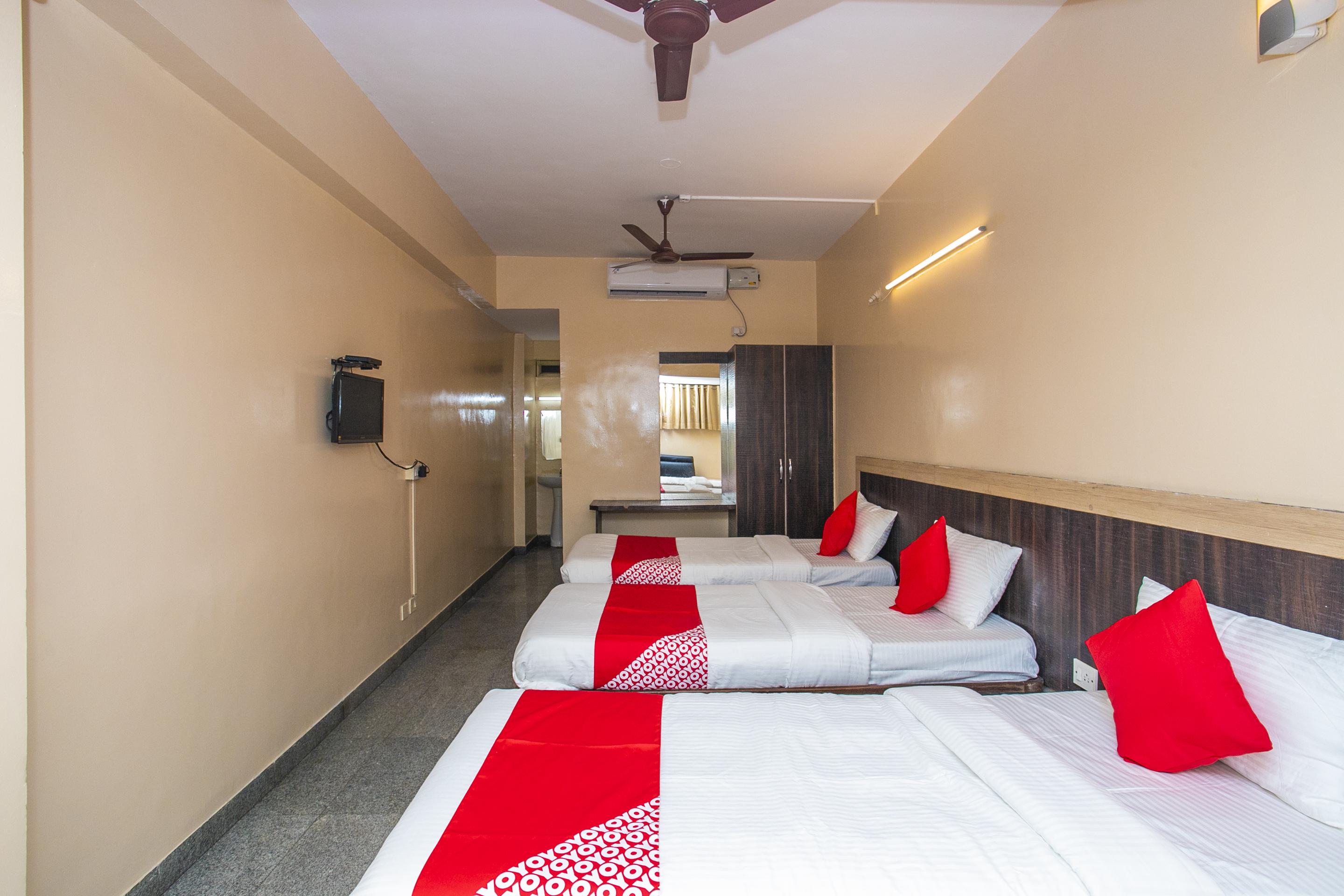 Oyo Flagship Hotel Archana Comforts Bangalore Luaran gambar