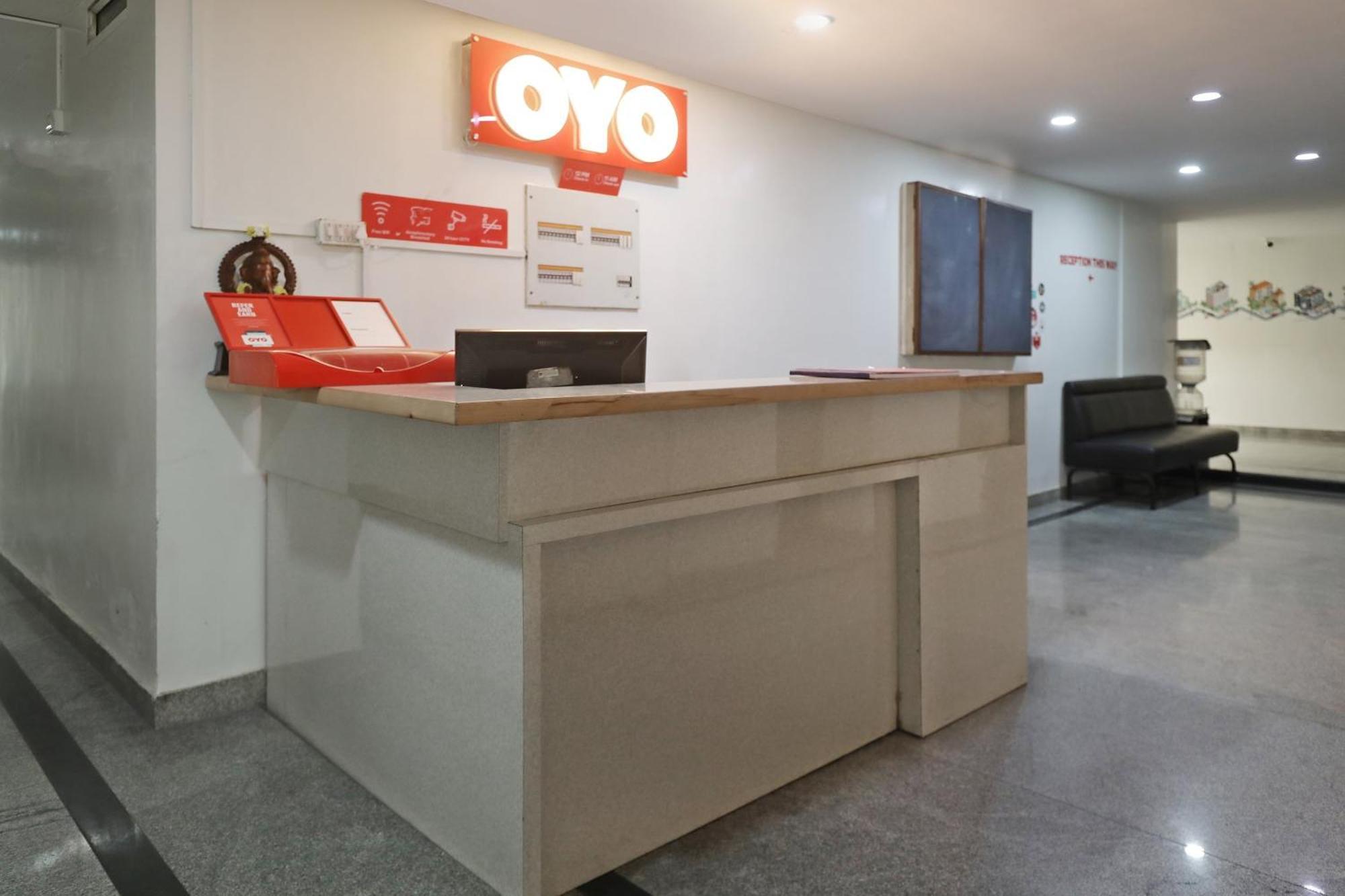 Oyo Flagship Hotel Archana Comforts Bangalore Luaran gambar