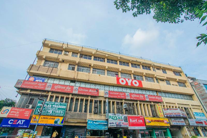 Oyo Flagship Hotel Archana Comforts Bangalore Luaran gambar